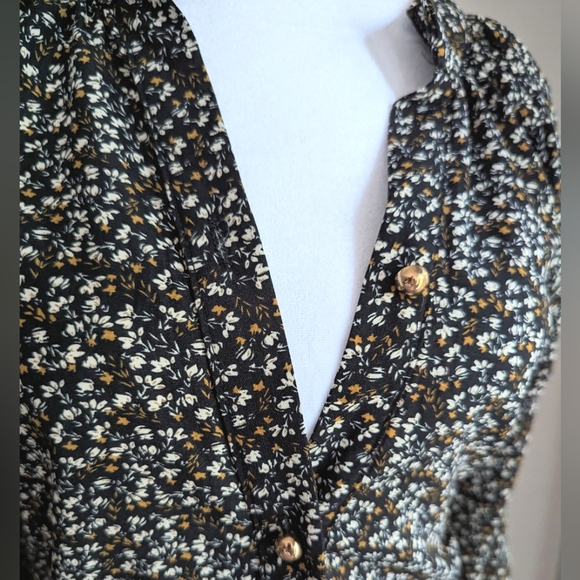 AVANTLOOK Small Open Keyhole Floral Midi Dress Button Down Bow Back - Picture 2 of 7